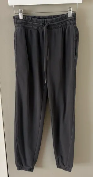 Aerie the Chill Jogger in Smoked Gray Fleece Size Women’s XXS thumbnail 1
