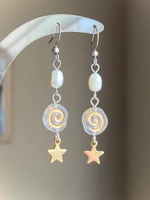 Handmade boho grunge fairy whimsical funky style quality Czech glass swirl pearl dangle earrings🌀⭐️ thumbnail 1