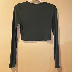 Aritzia Sunday Best Bliss Cropped Long Sleeve thumbnail 2