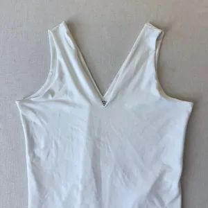 Abercrombie Soft A&F Bodysuit XL White Deep V Clean Girl Minimalist NWT thumbnail 7