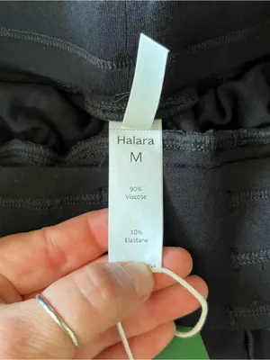 •Halara frill high waisted elastic shorts NWT• Size M thumbnail 5
