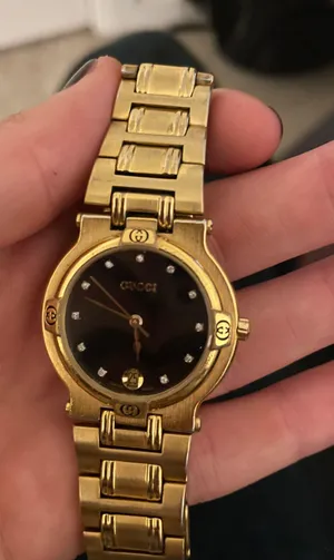 Gucci Unisex Gold Played Watch thumbnail 2