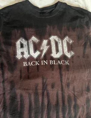AC/DC Back in Black tee Size XS thumbnail 4