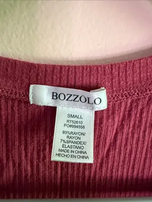 Bozzolo Burgundy Ribbed V-Neck Crop Top thumbnail 2
