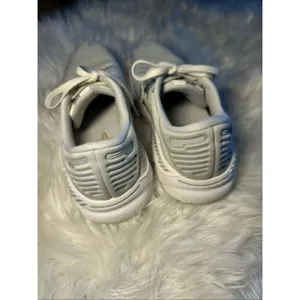 Brooks adrenaline gts 22 white and gray size 8 thumbnail 3