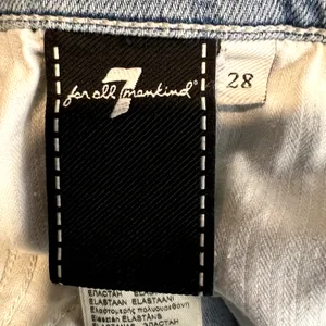 7 For All Mankind The Skinny Crop Unrolled Jeans Womens Size‎ 28 Coral Bleach thumbnail 3