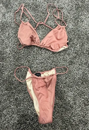 PacSun Bikini thumbnail 1