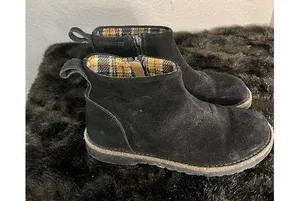 Birkenstock Women’s 37 6.5 Narrow Melrose Black Suede Ankle Boots new thumbnail 1