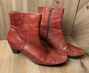 Pikolinos Brown Leather Women’s Ankle Boots w/ Moccasin‎ Stitching size 9.5 (40) thumbnail 1