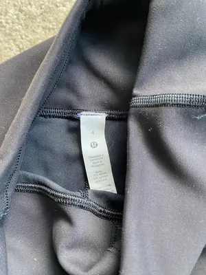 Lululemon Black Align Shorts Size 4 thumbnail 3