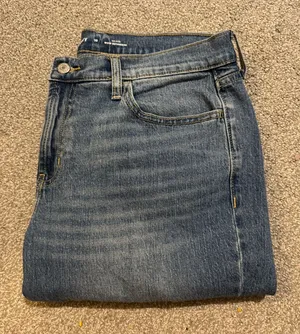 Old Navy Boyfriend Jeans Mid-Rise thumbnail 1