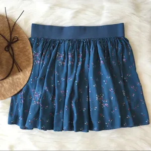 American Eagle 🌸Flowered Mini Circle Skirt🌸 thumbnail 1