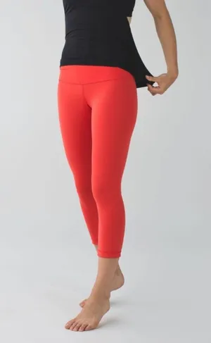 Lululemon Wunder Under Crop III *Reversible Cranberry / Alarming Sz 4 thumbnail 4
