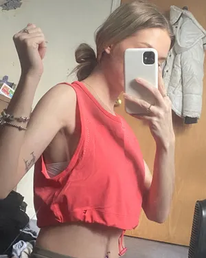 Athletic Crop Top Pink thumbnail 4