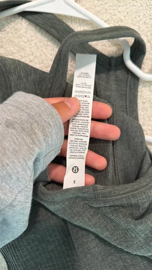 Lululemon Tank Top thumbnail 3
