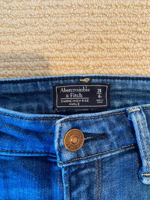 Jeans thumbnail 3