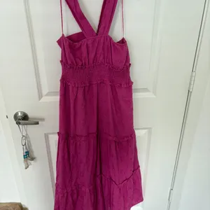 Vici Hot Pink Key Hole Maxi Dress thumbnail 2
