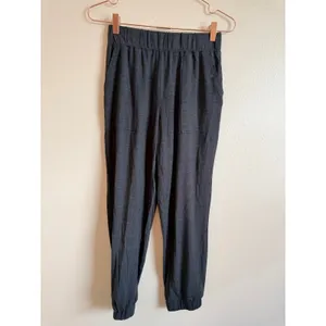 Fabletics Joggers Women XS Gray PT214997-0707-1702 Tencel Blend‎ Heathered Pants thumbnail 3