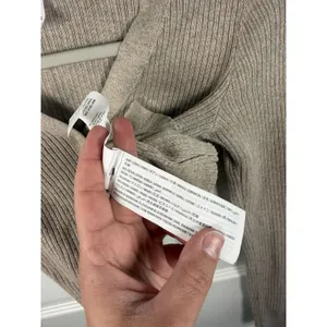 Gilly Hicks Light Brown/Beige Cropped Cardigan Size XS Ribbed Lightweight thumbnail 4