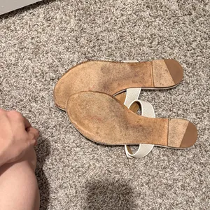 Tory Burch White and Tan Sandals thumbnail 4