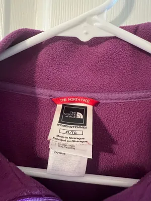 The North Face Fleece 3/4-Zip Pullover thumbnail 3