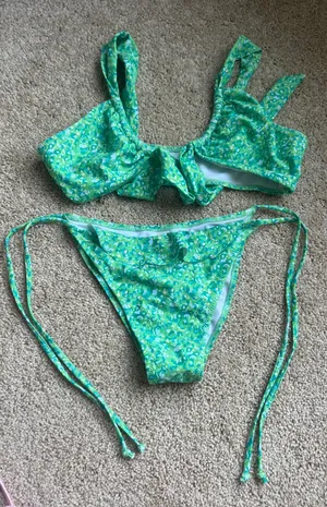 SheIn Green Floral Bikini thumbnail 3
