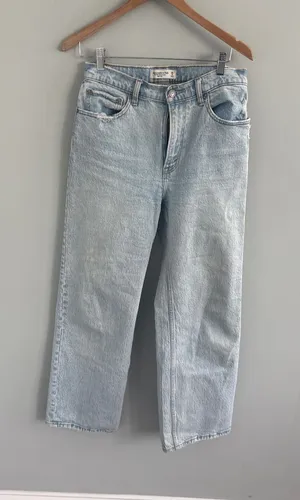 Abercrombie & Fitch The 90s Relaxed Jeans Size 28/6S thumbnail 1