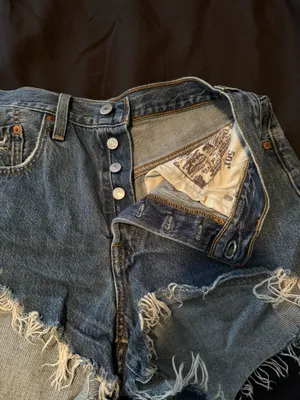 Levi’s 501 Shorts thumbnail 2