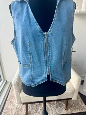 Forever 21 Denim Zip Front Sleeveless Tank Size 1X thumbnail 2