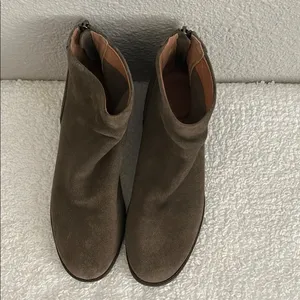 Gentle Souls by Kenneth Cole Women's Size 5.5 Slouchy Emma Leather Ankle Boot thumbnail 5