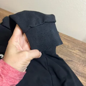 Gymshark Black Cropped Hoodie Sweatshirt Size Large thumbnail 4