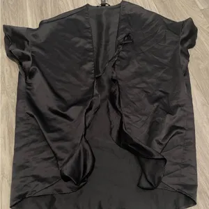 Victoria's Secret Black Satin Robe thumbnail 1