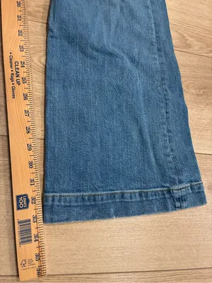 7 for All Mankind Women’s Ultra High Rise Dojo Jean Distressed Size 28 thumbnail 4