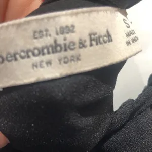 Abercrombie and Fitch black sleeveless top thumbnail 4
