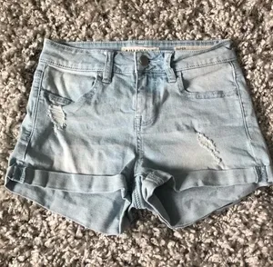 Shorts thumbnail 1