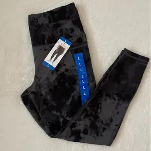 Danskin Ladies High Rise 7/8 Tie Dye Legging with Pockets, Large (12-14) thumbnail 8