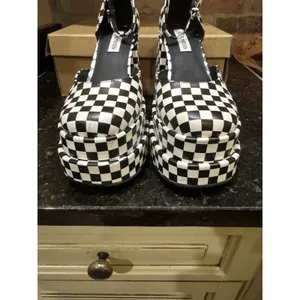 The Steve Madden Charlize Platform Pump in black and white Checkered Size 8.5 thumbnail 5