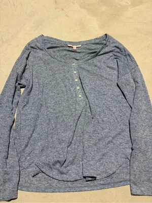 Victoria’s Secret Heather Blue Long-Sleeve pajama Top XS thumbnail 2