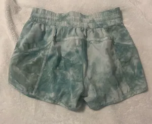 Lululemon shorts thumbnail 1