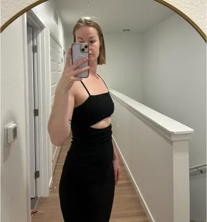 Liz and Sara Black midi dress thumbnail 3
