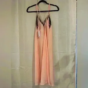 Women’s Pink Lilac + London Night Gown thumbnail 3