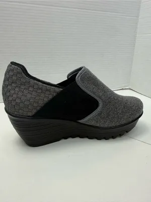 bernie mev. Gray and Black Slip-On Wedge Sneakers size 37 thumbnail 9