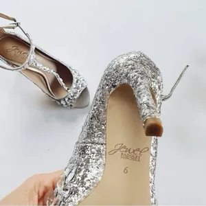NEW Badgley Mischka Women’s Conroy T Strap Evening Sandals Shoes thumbnail 7