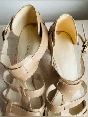 Via Spiga Hilda Pearl Heels thumbnail 5