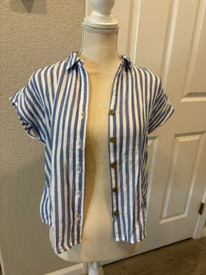Blue and white striped button down short sleeve 100% cotton thumbnail 3