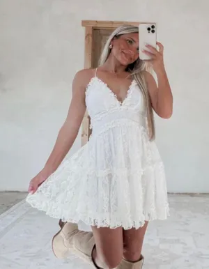 White lace fairytale dress thumbnail 1