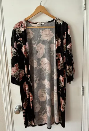 Floral Velvet Kimono Multi Size M thumbnail 1