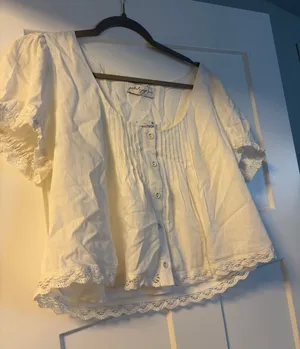 Crop top White Size XL thumbnail 1