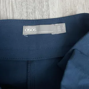 Navy Blue Pleated Pants thumbnail 2