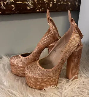 Lulus Pink sparkly heel thumbnail 1